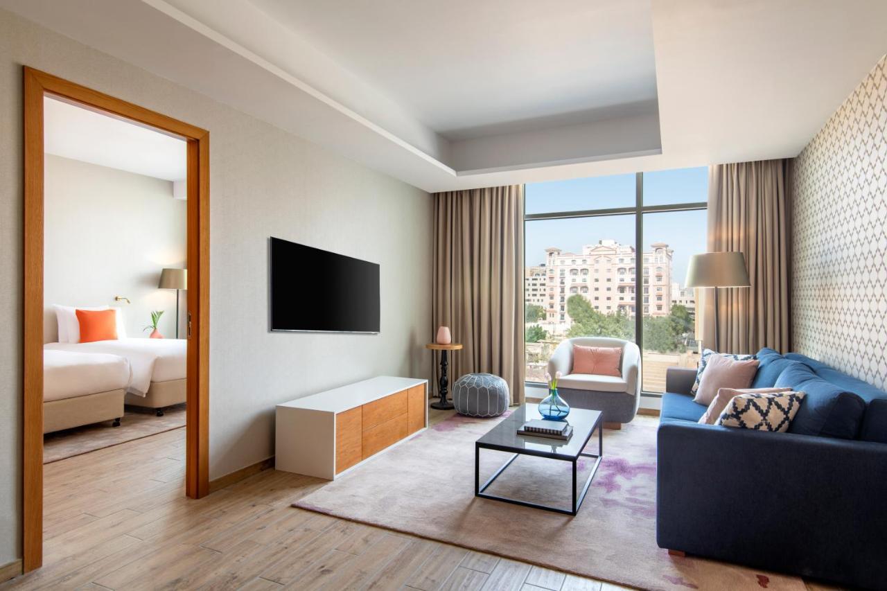 Abesq Doha Hotel And Residences, An Ihg Hotel Esterno foto A suite at the hotel
